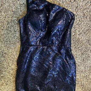 Elegant Sequin One-Shoulder Homecoming/Formal Dress